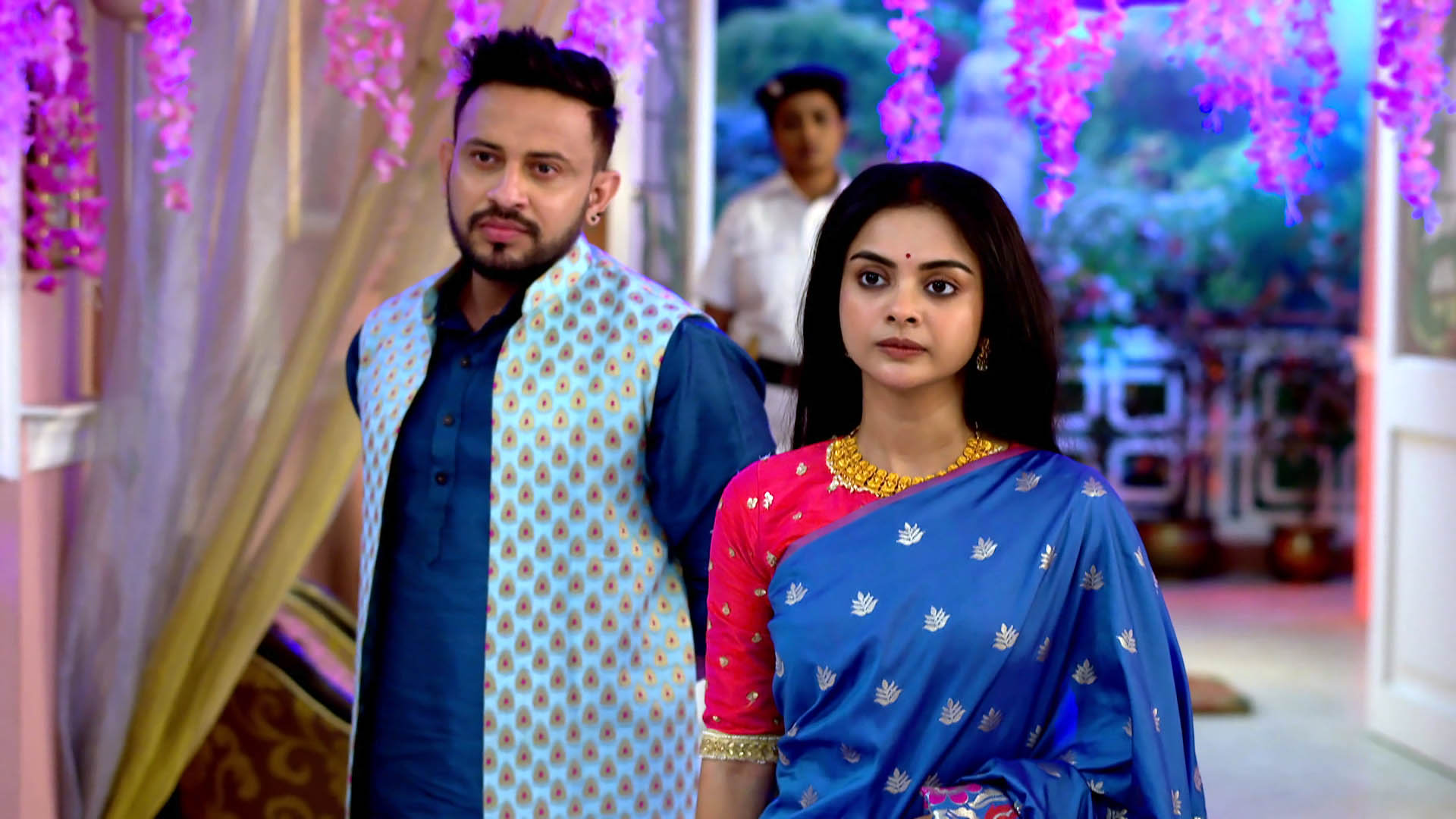 Watch Gaatchora S1 Episode 269 on JioHotstar