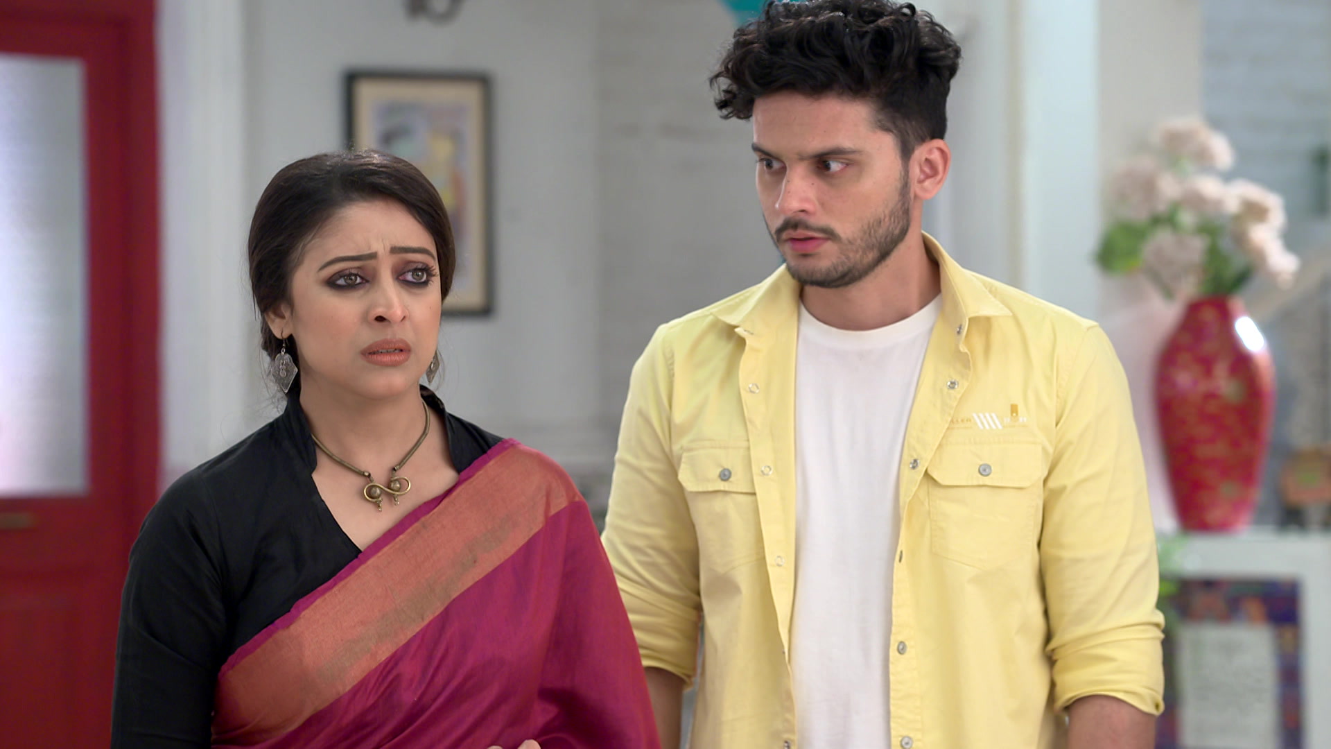 Watch Compass S1 Episode 182 on JioHotstar