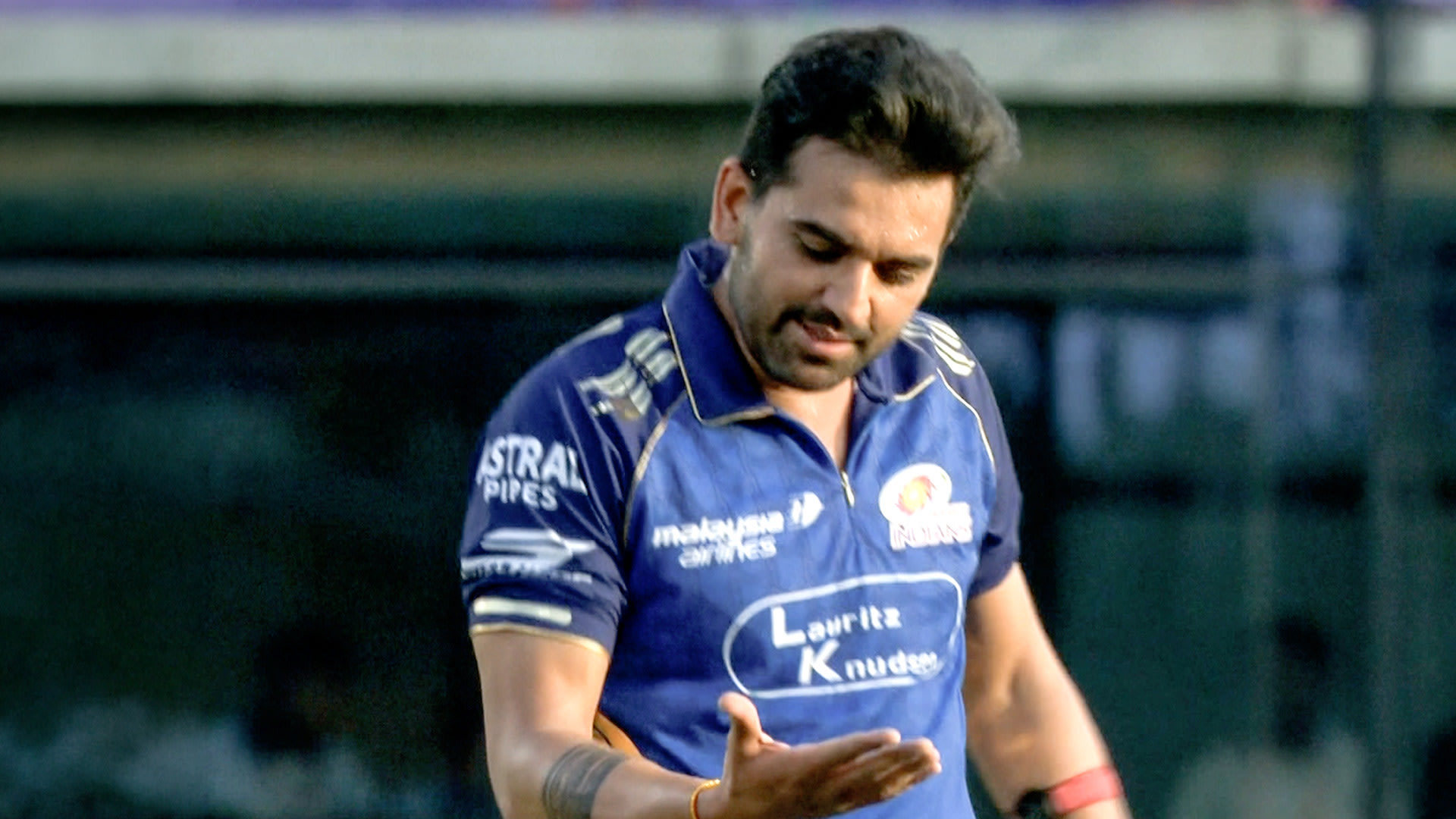 Chahar Misses Early Chance