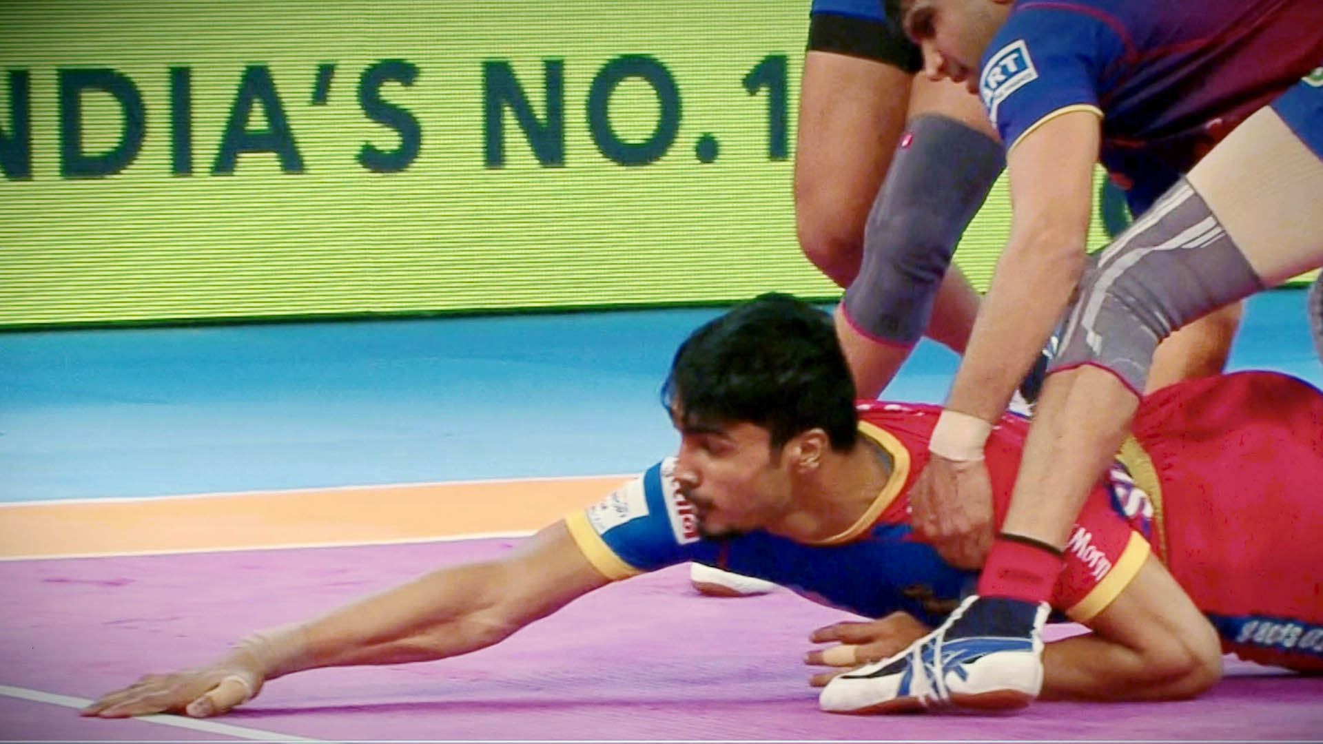 Watch le-panga only on Watcho