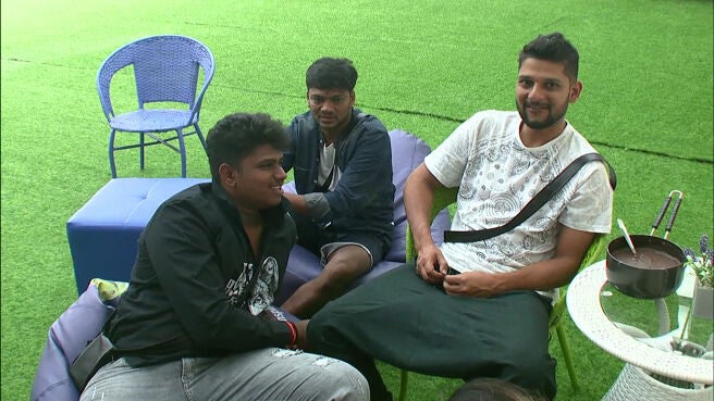 Rakesh composes a song - JioHotstar