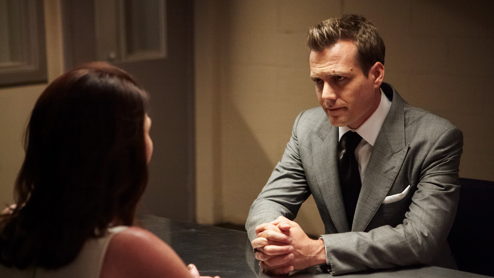 Watch Suits S3 Episode 3 on Disney+
