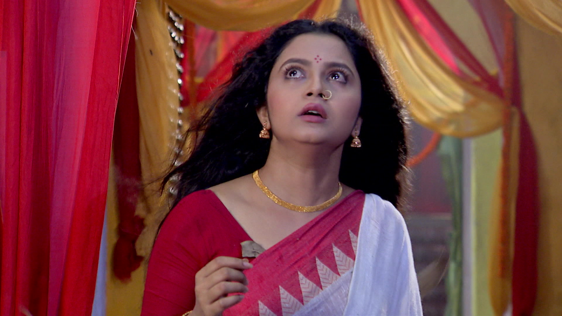 Watch Nishir Daak S1 Episode 1 on JioHotstar