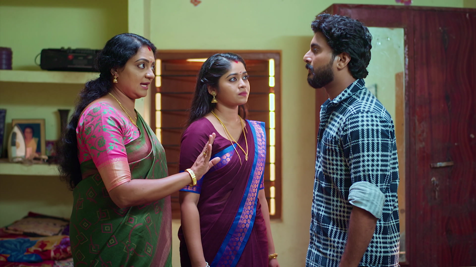 Gomathi Takes Aryan Home