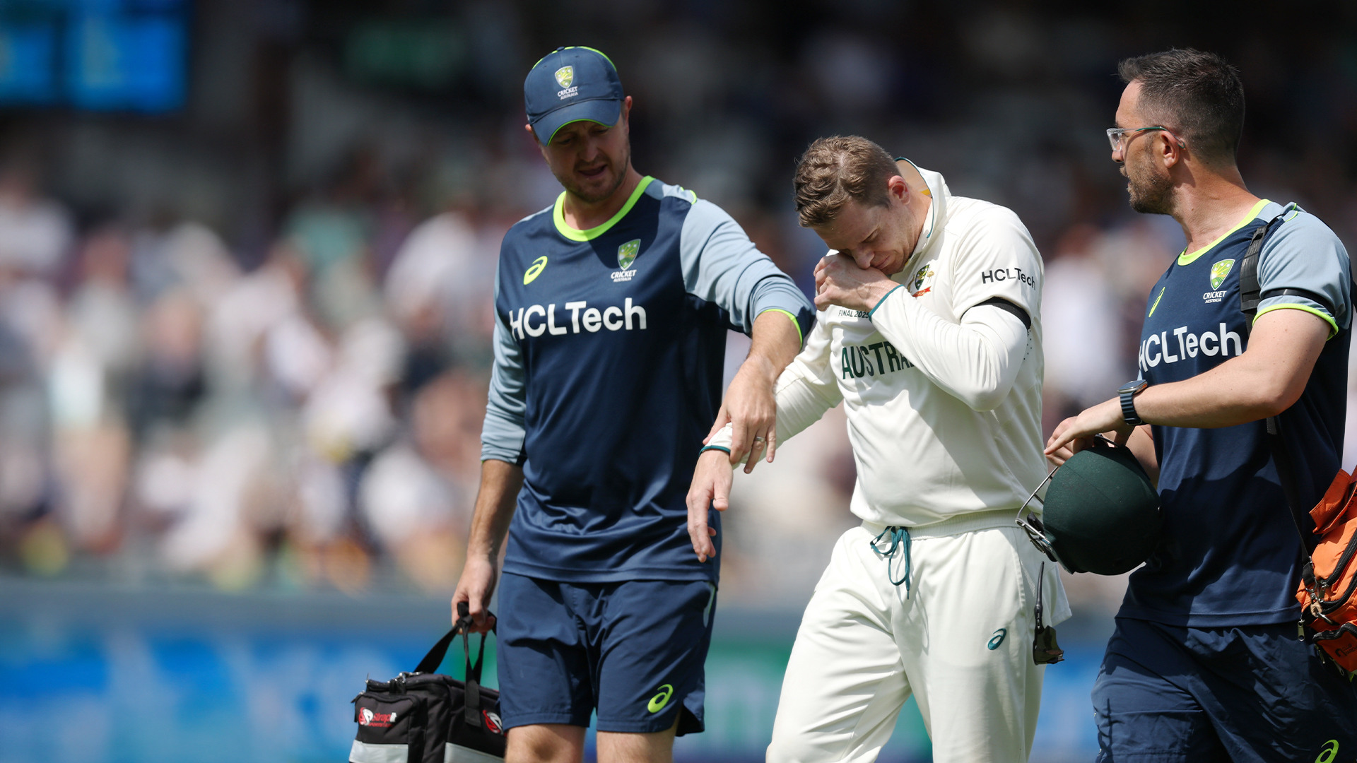 Injury! Smith Leaves in Agony