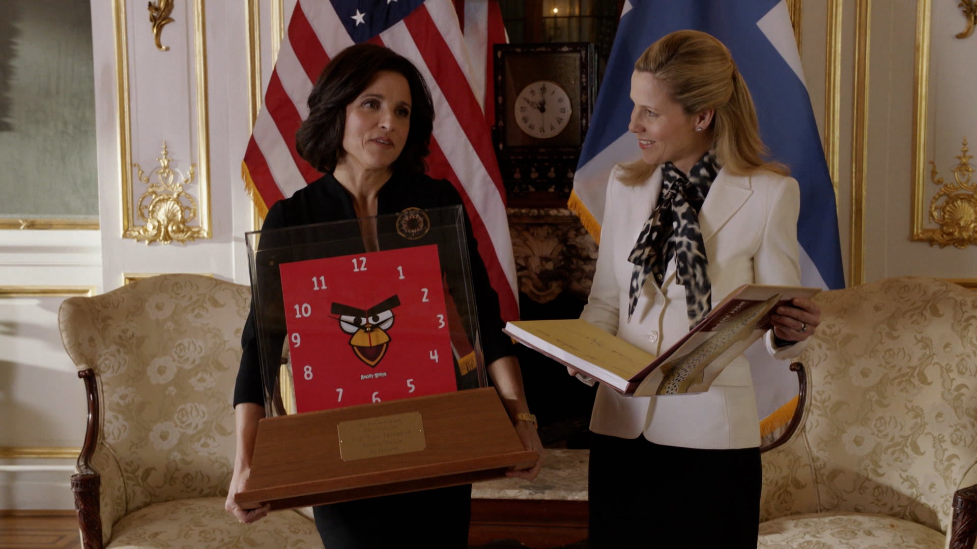 Watch Veep S2 Episode 5 On Jiohotstar