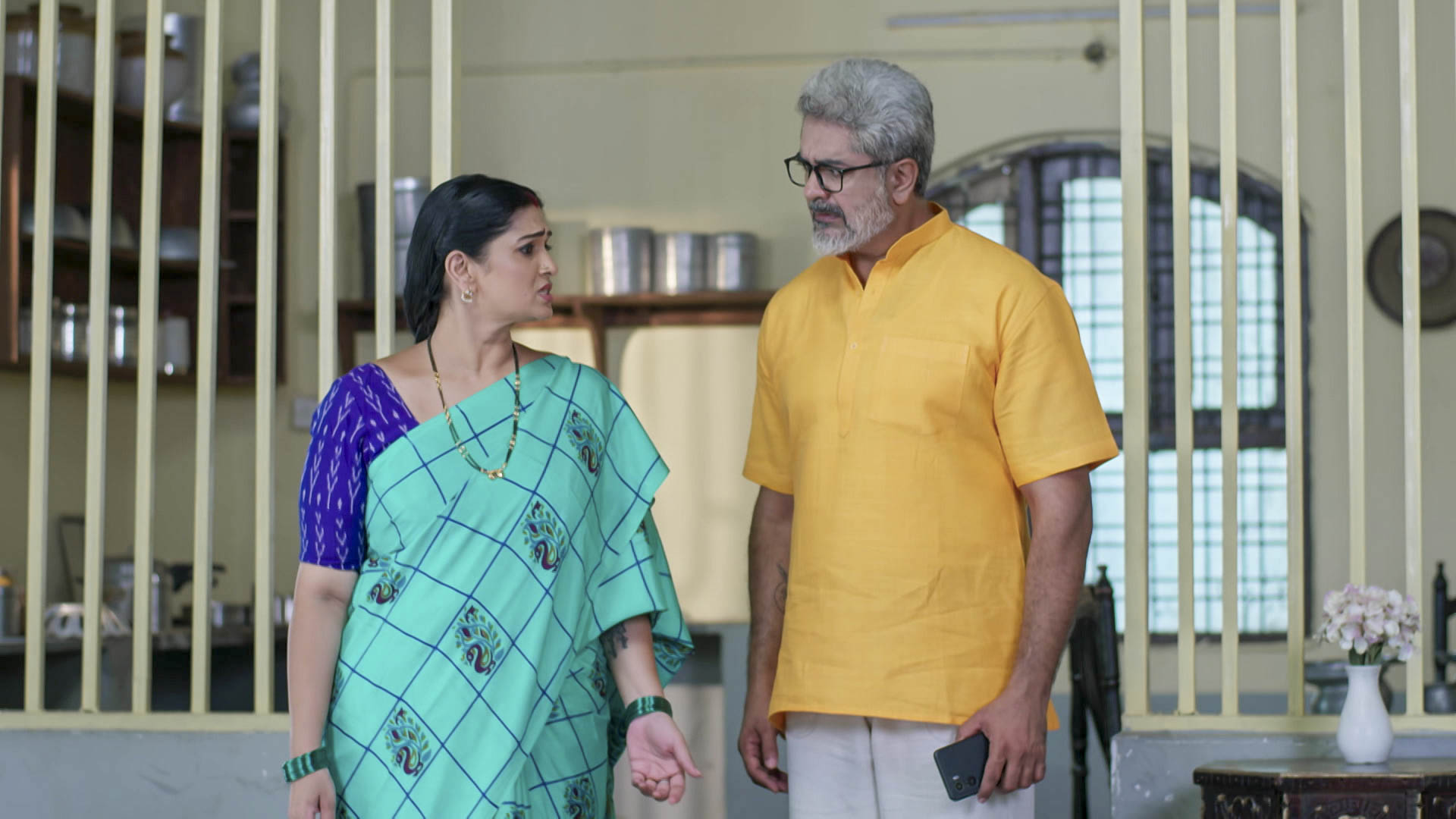 Watch Geetha L.L.B S1 Episode 107 on JioHotstar