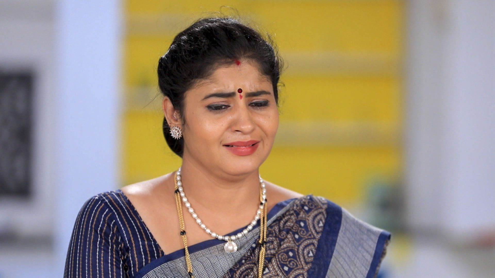 Watch Geeta S1 Episode 867 on JioHotstar