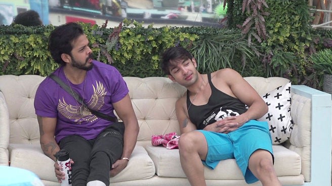 Yet another Bigg warning for Rohit - JioHotstar