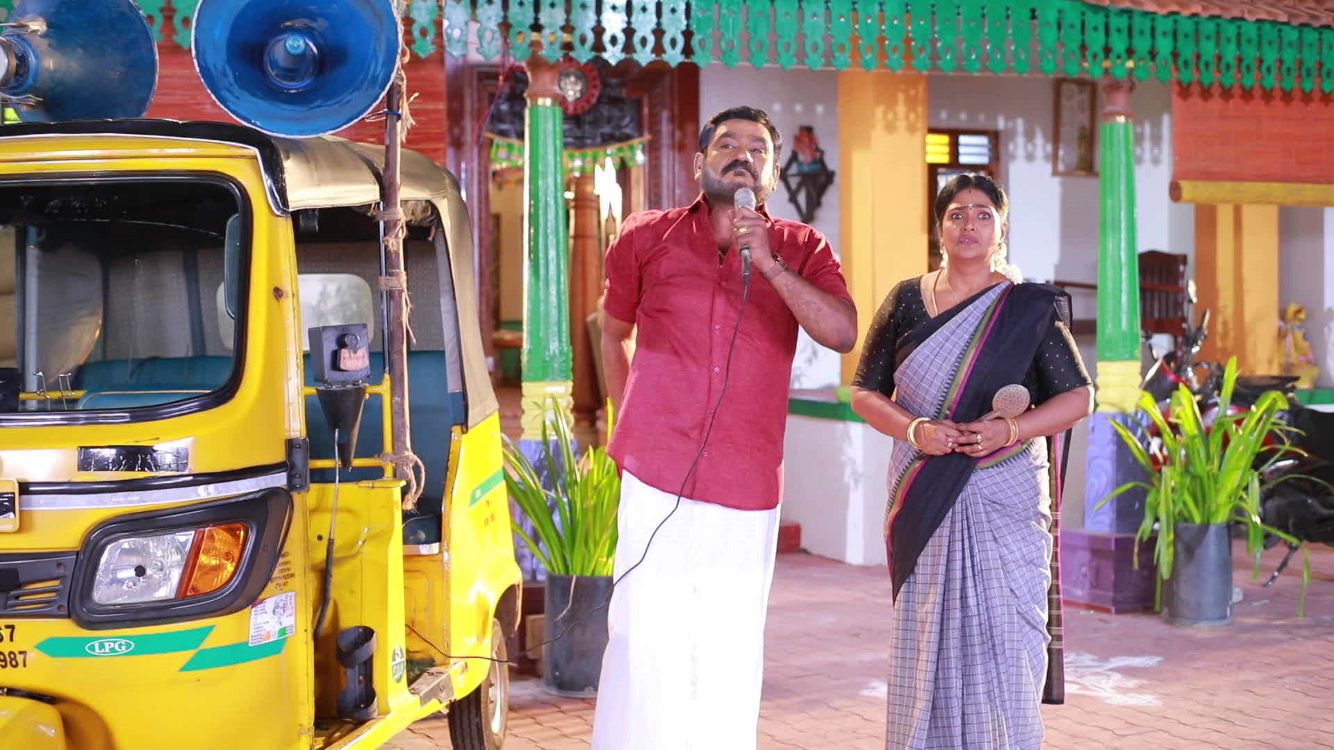 Pandian Humiliates Gomathi's Family