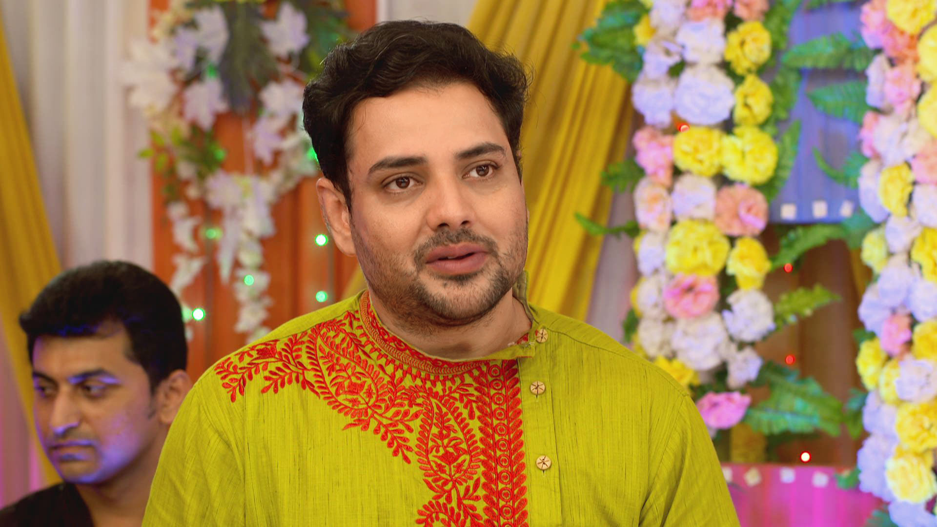 Watch Desher Mati S1 Episode 210 on JioHotstar