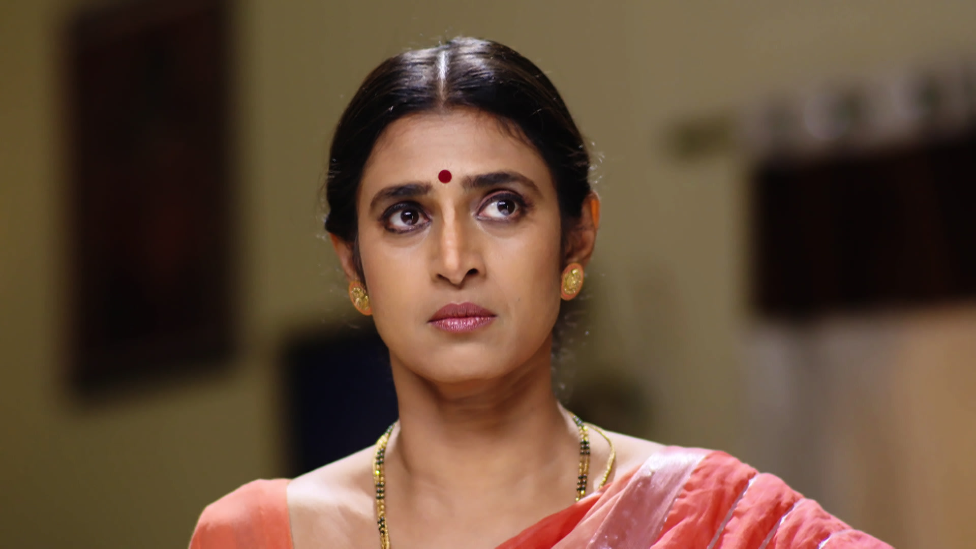 Watch Intinti Gruhalakshmi S1 Episode 137 on Disney+ Hotstar