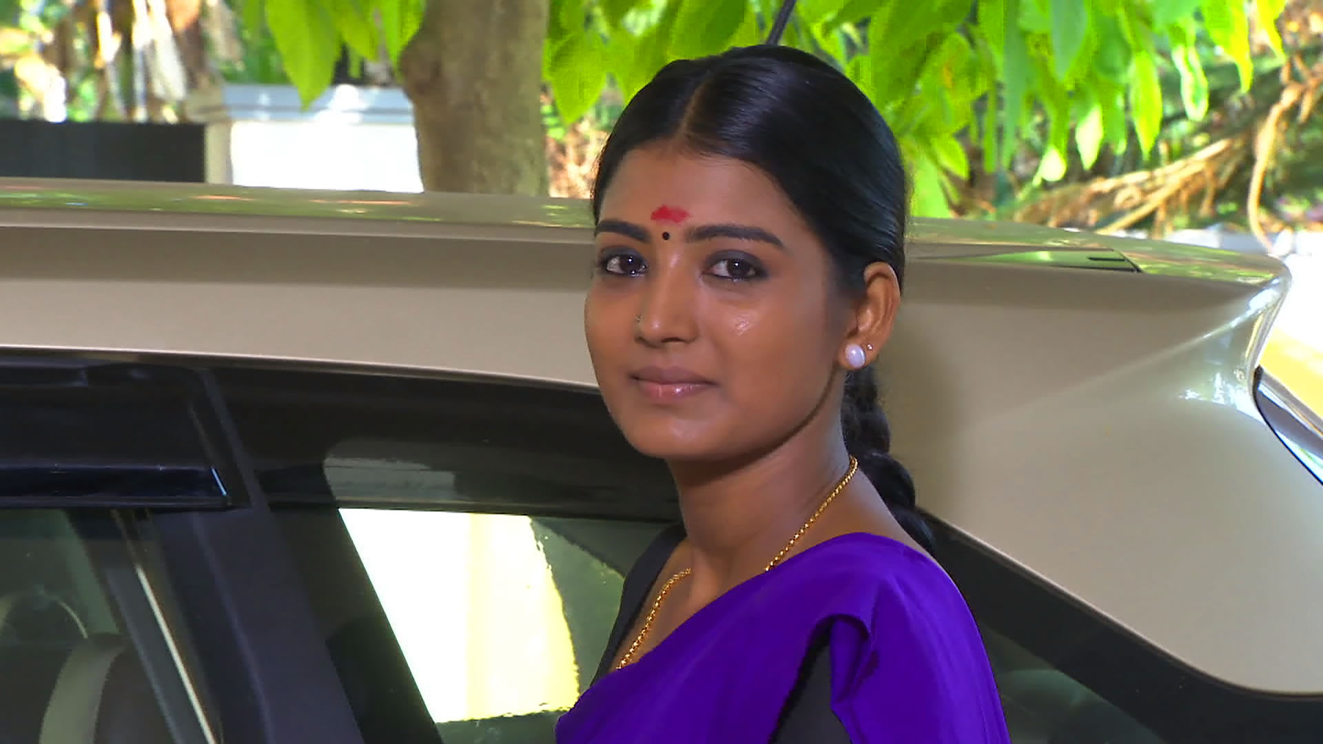 Watch Kasthoori Leaves Kausthubham Online