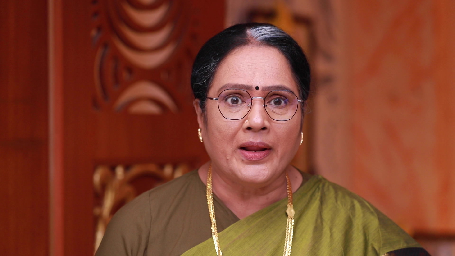 Rajeshwari Slams Sivagami