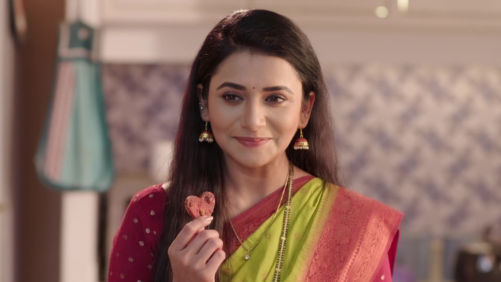 Watch Tharala Tar Mag Episode 641 on JioHotstar