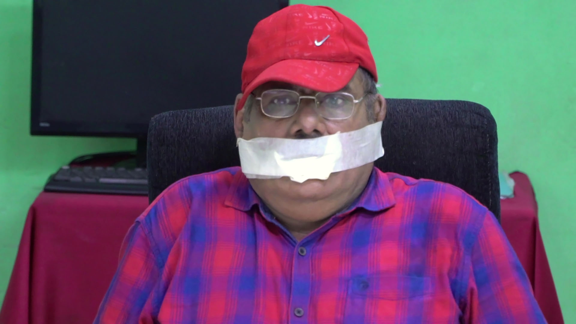 Watch Murthy in Trouble Online