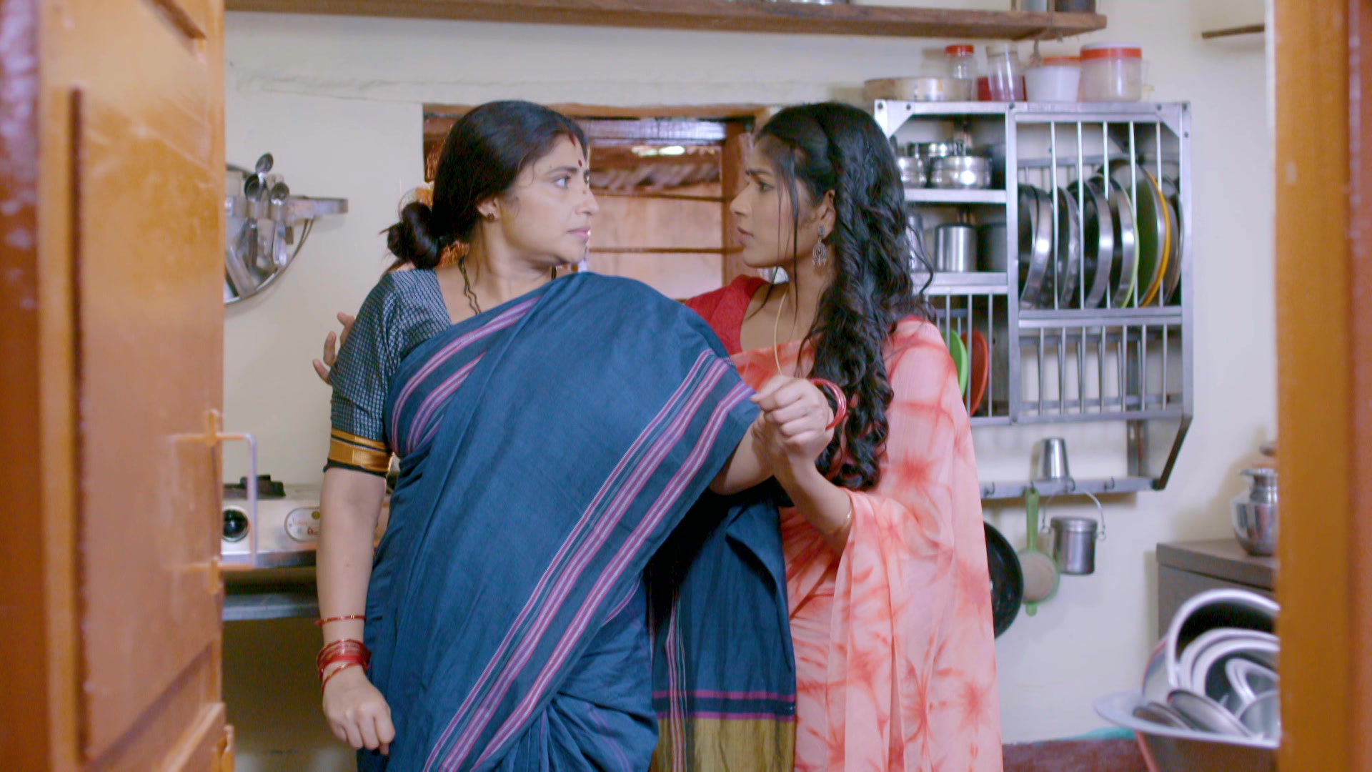 Watch Neenadhe Naa S1 Episode 16 on JioHotstar