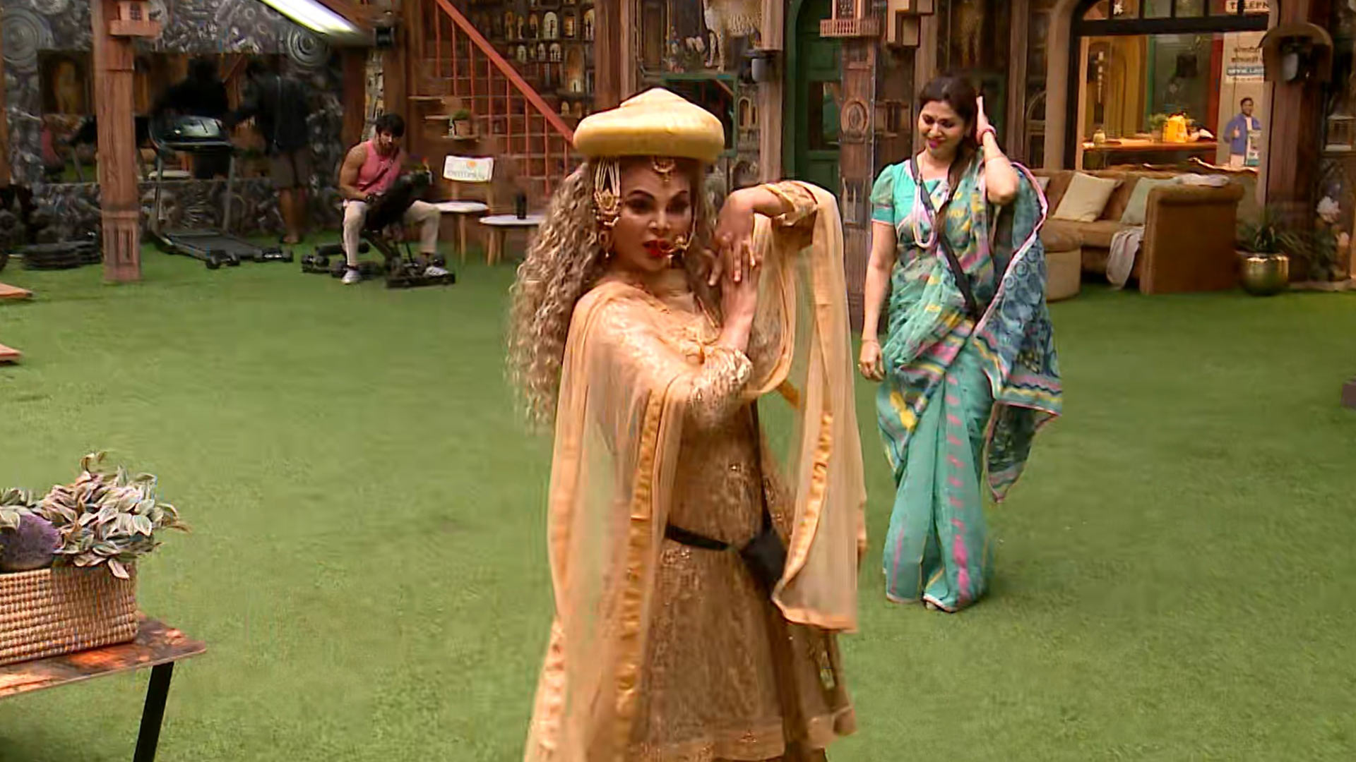 Stream Day 32: All Hail Queen Rakhi Season 6 Episode 33 – Day 32: All ...
