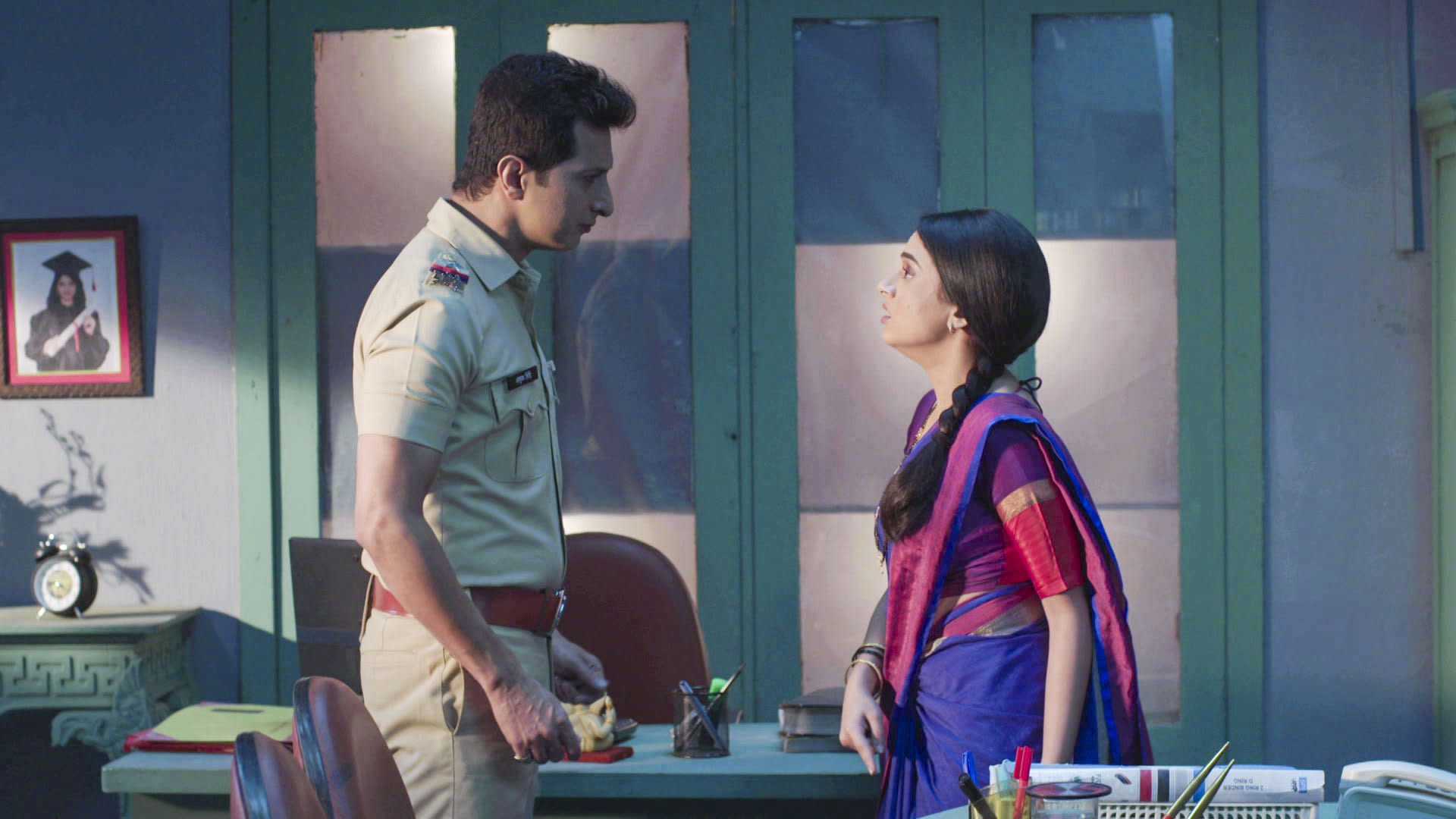 Watch Aboli S1 Episode 298 on JioHotstar