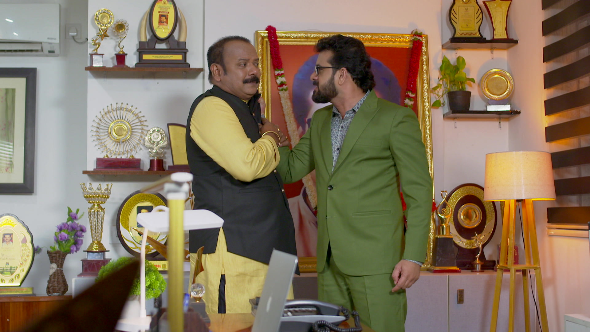Watch Govind Warns Bhadran Online