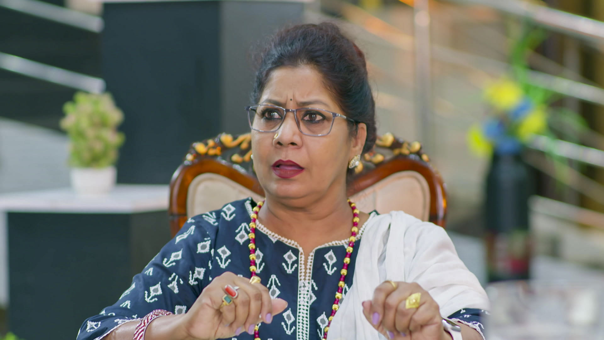 Watch Geetha L.L.B S1 Episode 154 on JioHotstar