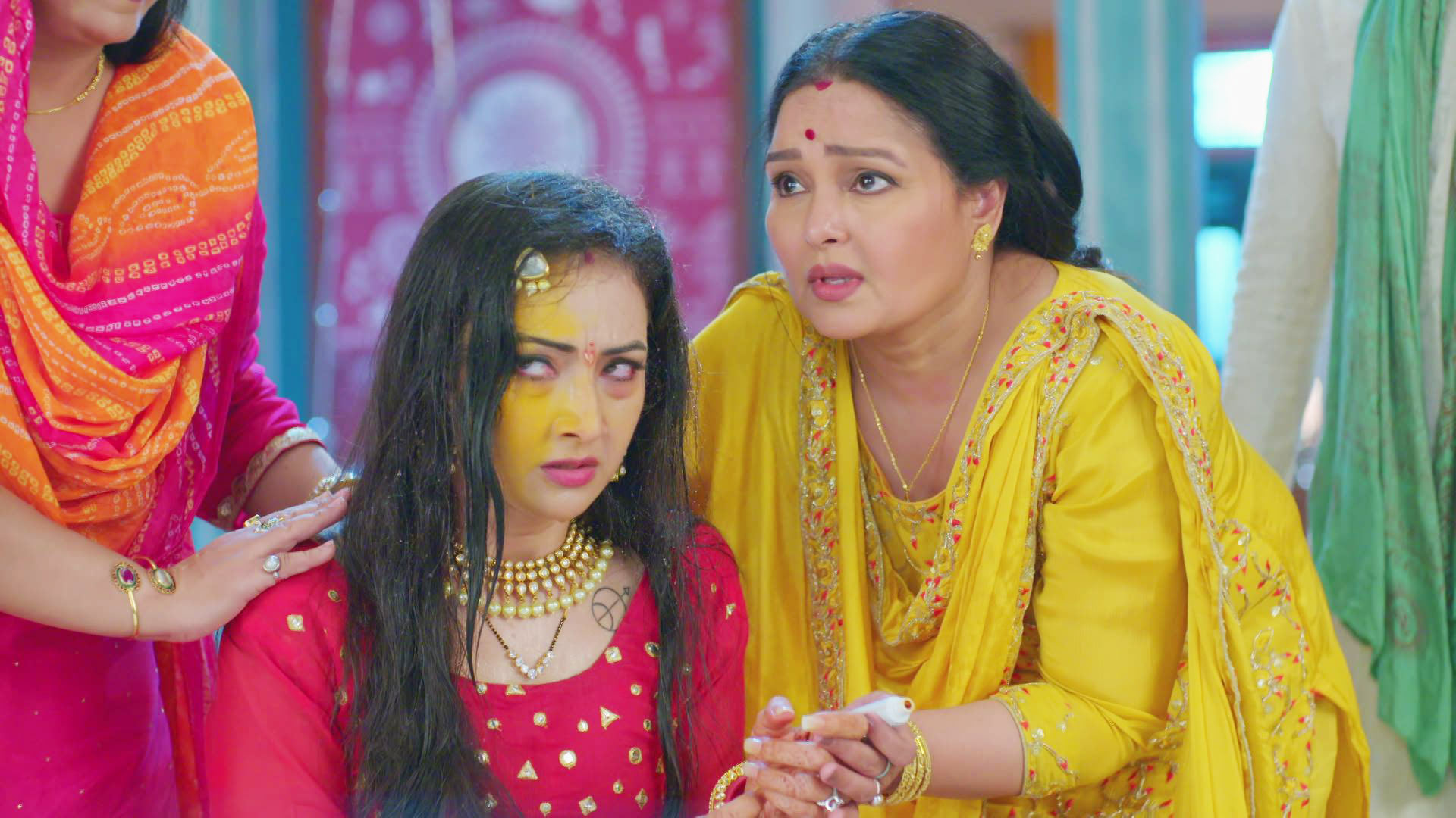 Bhoomi Blames Pari