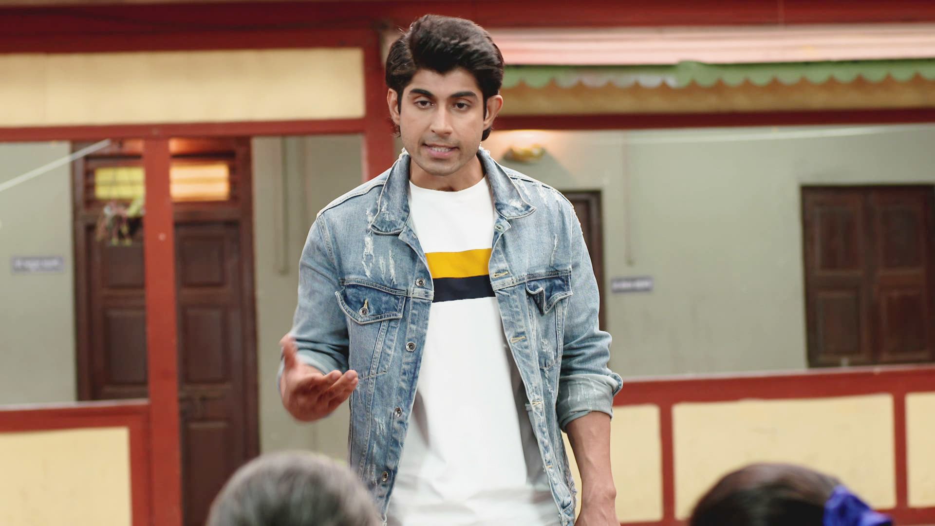 Watch Aboli S1 Episode 184 on JioHotstar