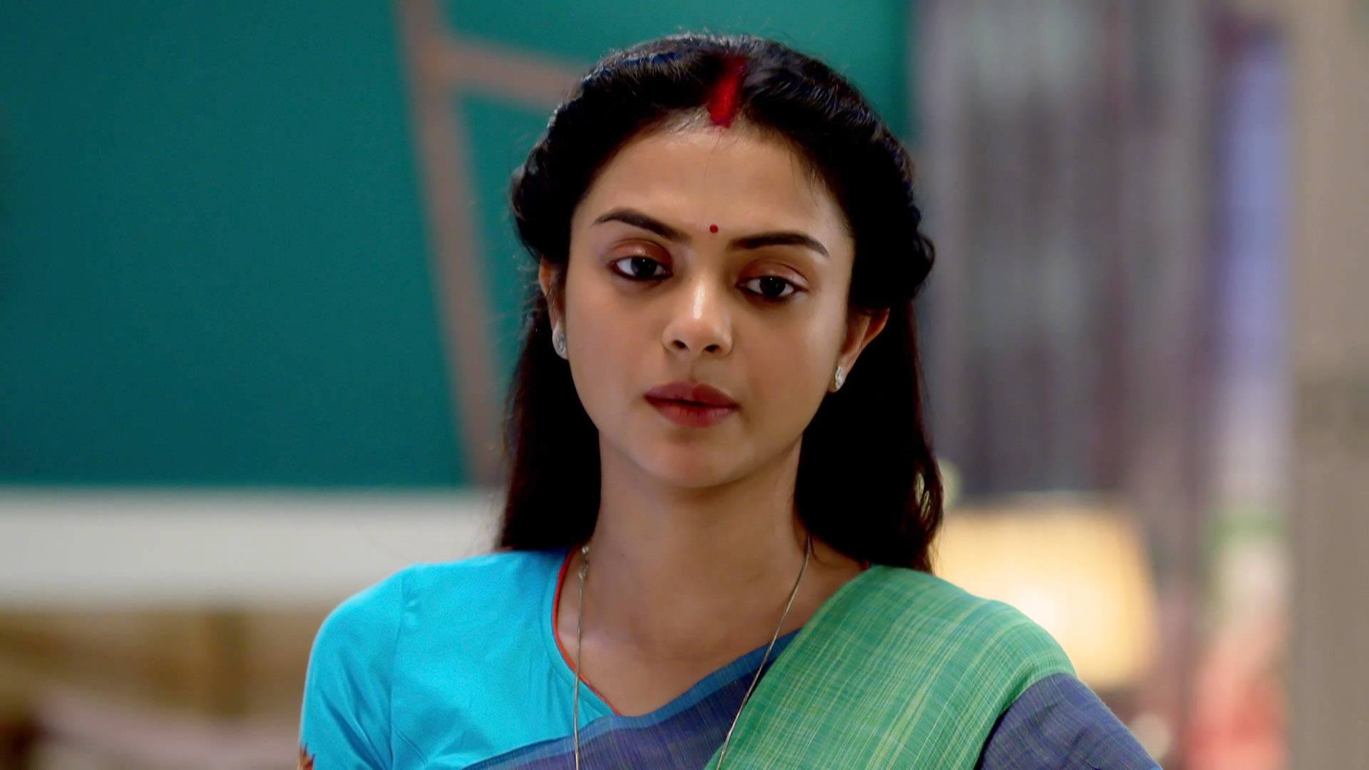 Watch Gaatchora S1 Episode 170 on JioHotstar