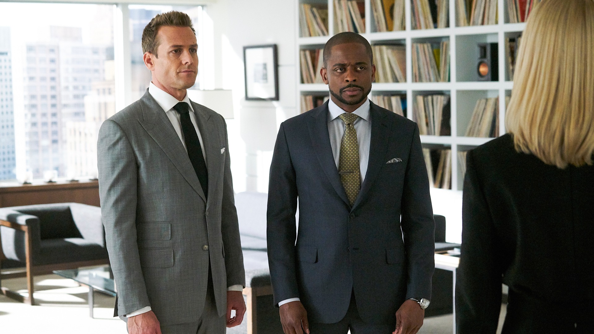 Watch Suits S8 Episode 1 on Disney+