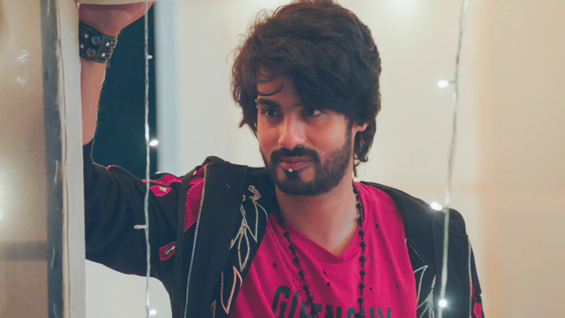 Watch Samrat Makes a Plan Online