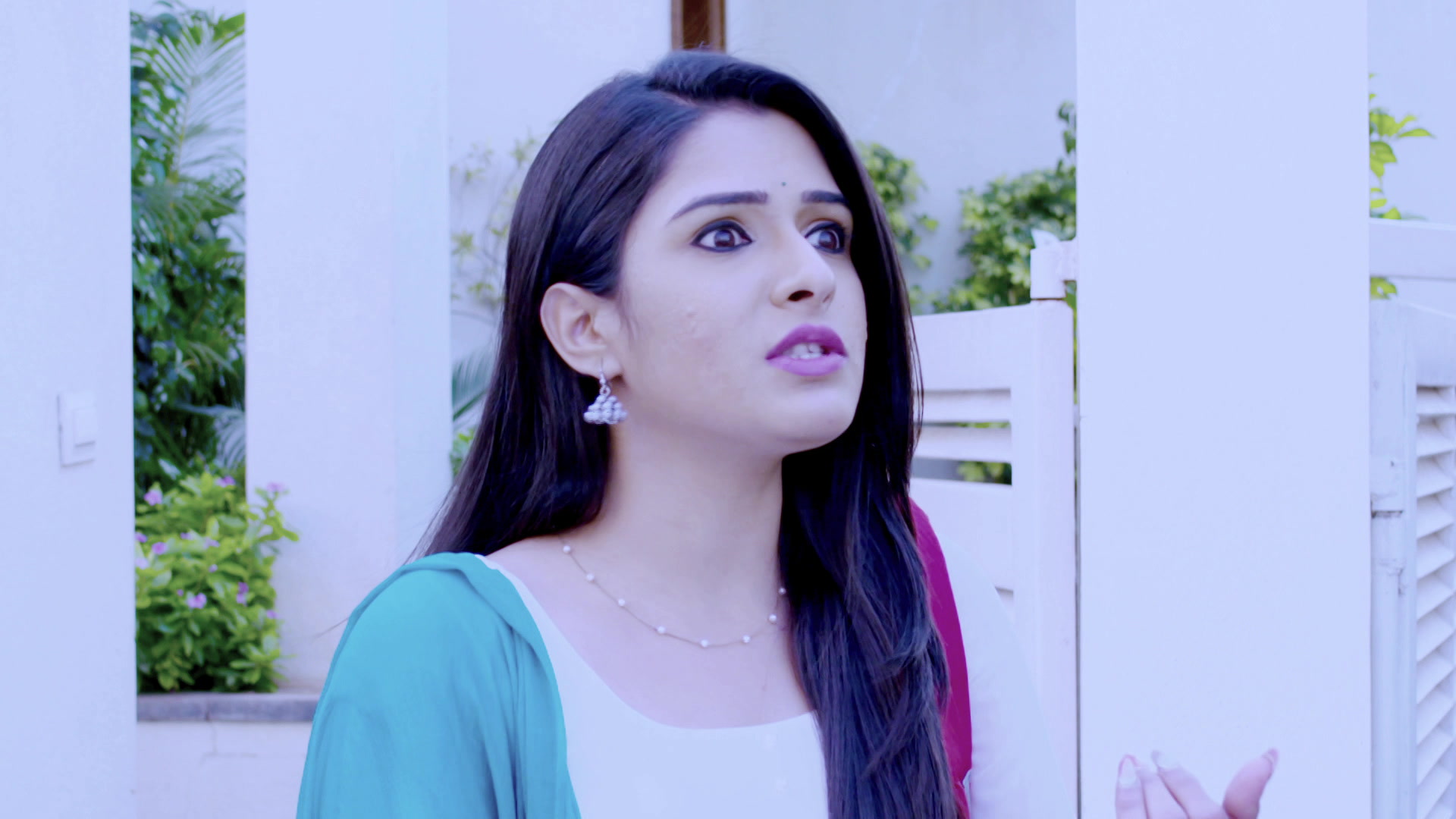 Watch Sarasu Episode 142 on JioHotstar