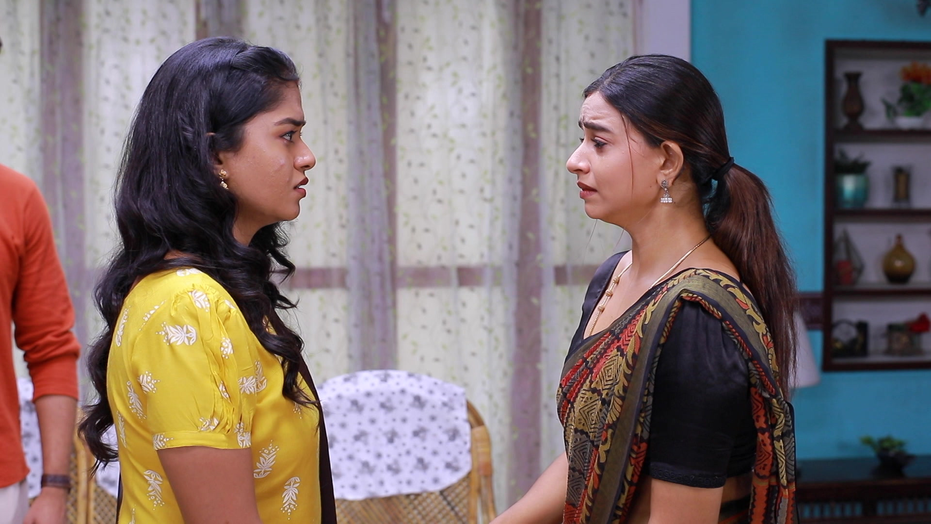 Stream Ganga Apologises to Kaveri Season 4 Episode 349 – Ganga ...