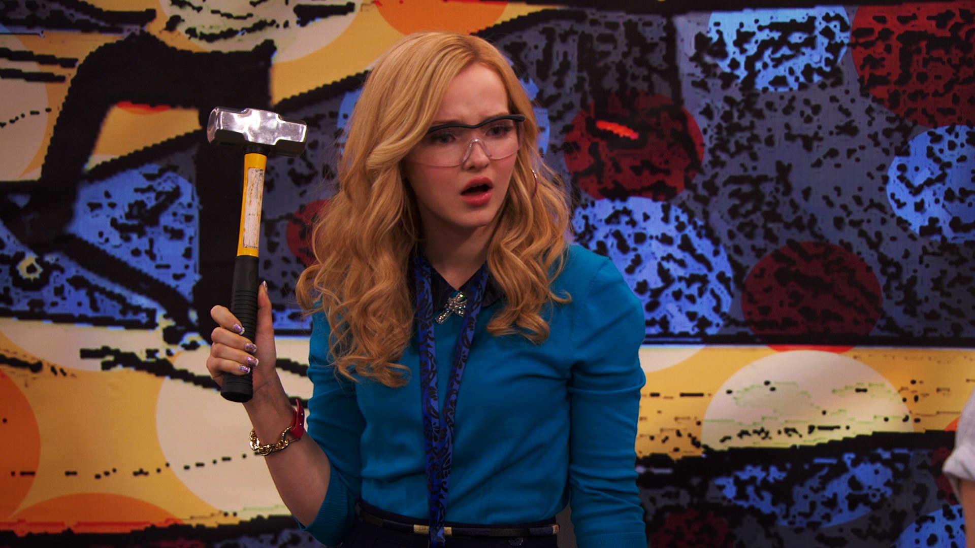 Watch Liv and Maddie S1 Episode 6 on Disney+ Lebanon | English French ...