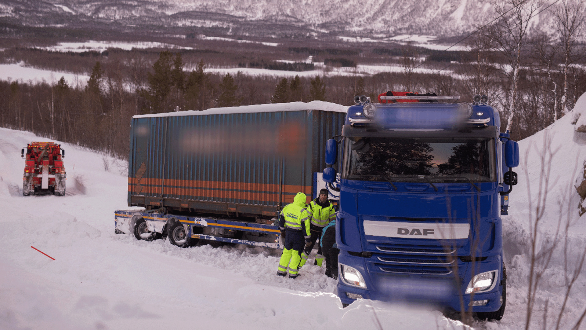 Watch Ice Road Rescue S1 Episode 2 on Disney+ South Africa | English ...
