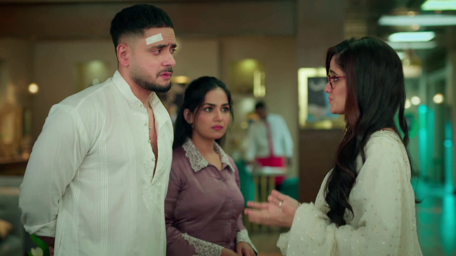 Watch Mannat - Har Khushi Paane Ki S1 Episode 482 on JioHotstar