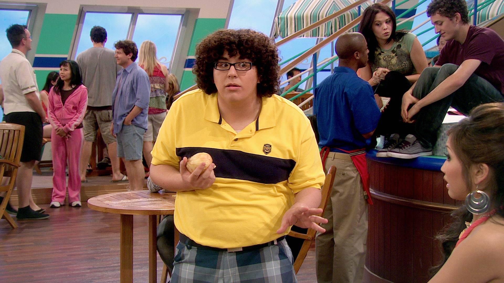 Watch The Suite Life On Deck S2 Episode 12 on JioHotstar