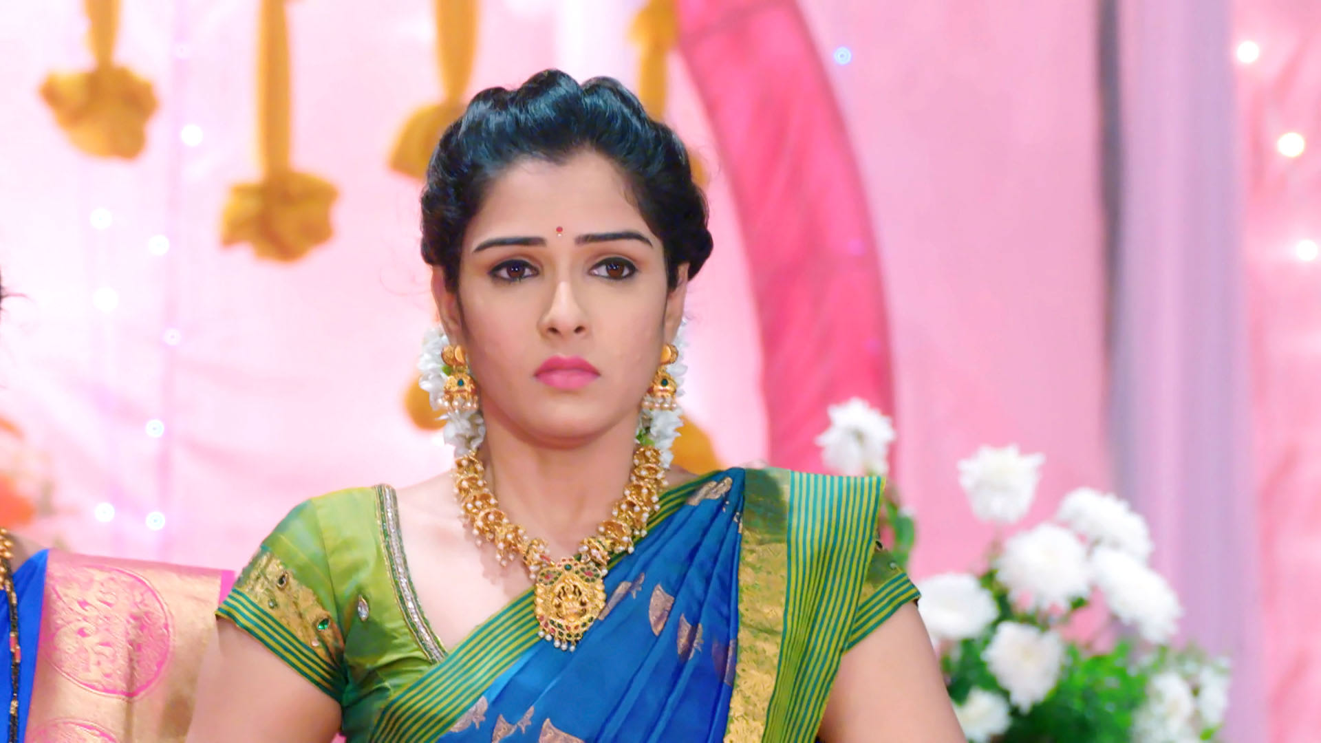 Watch Sarasu Episode 30 on JioHotstar