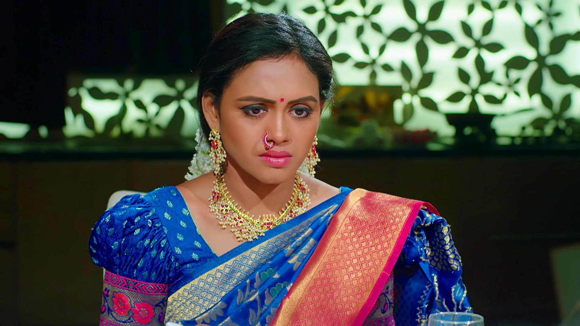 Watch Bangaru Panjaram S1 Episode 338 on JioHotstar