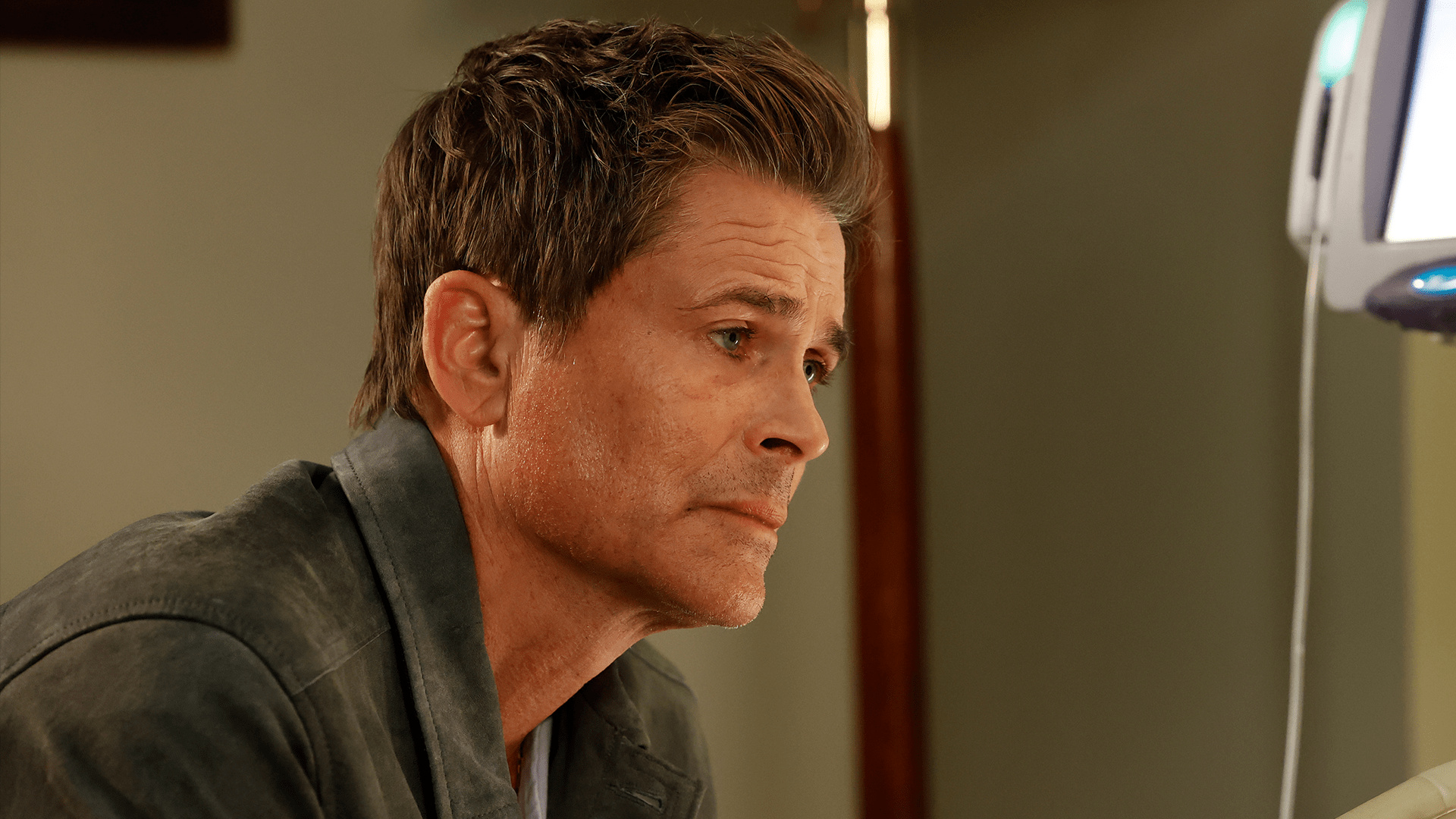 Watch 9-1-1: Lone Star S3 Episode 16 on Disney+ South Africa | English ...