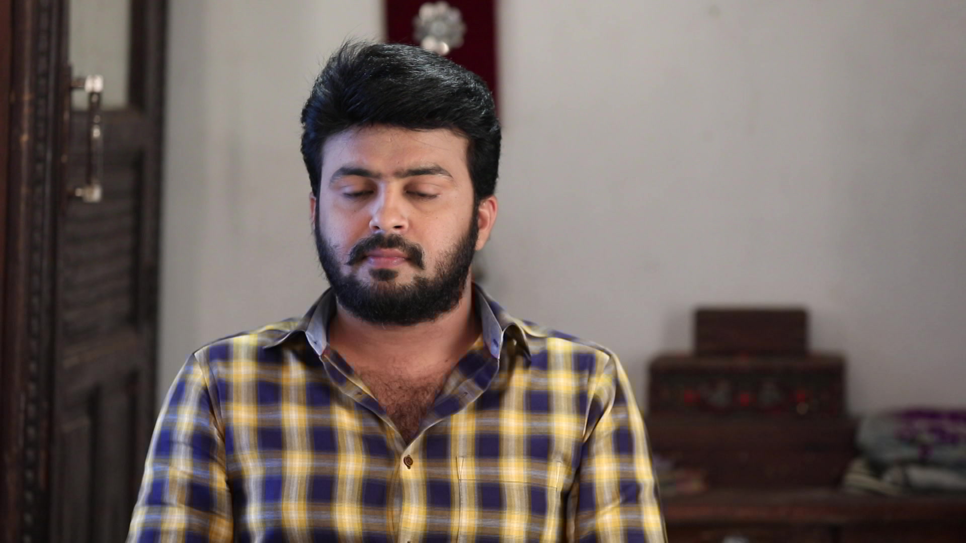 stream-is-meena-pregnant-season-1-episode-299-is-meena-pregnant-on