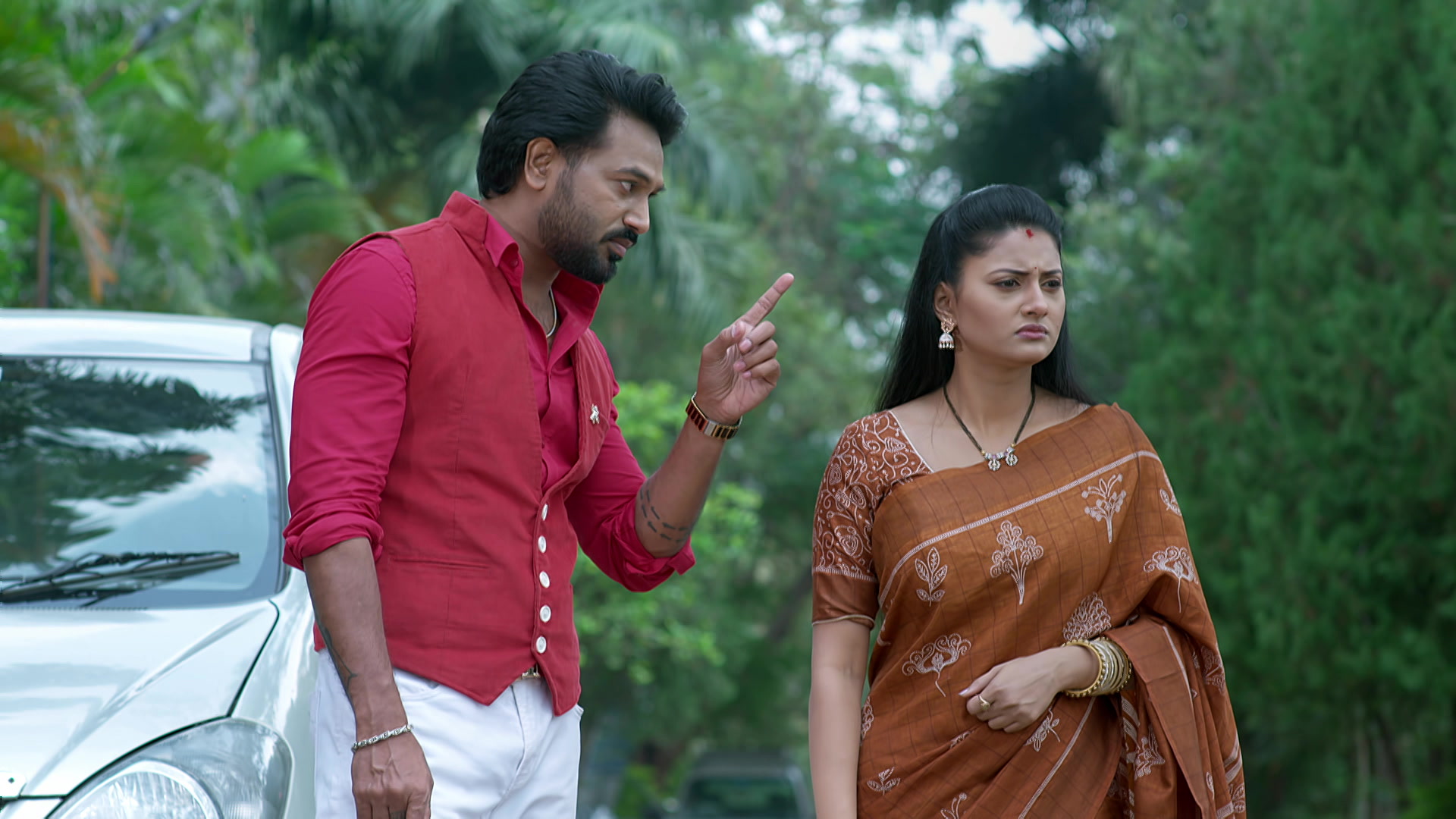 Watch Ennenno Janmala Bandham S1 Episode 280 on JioHotstar