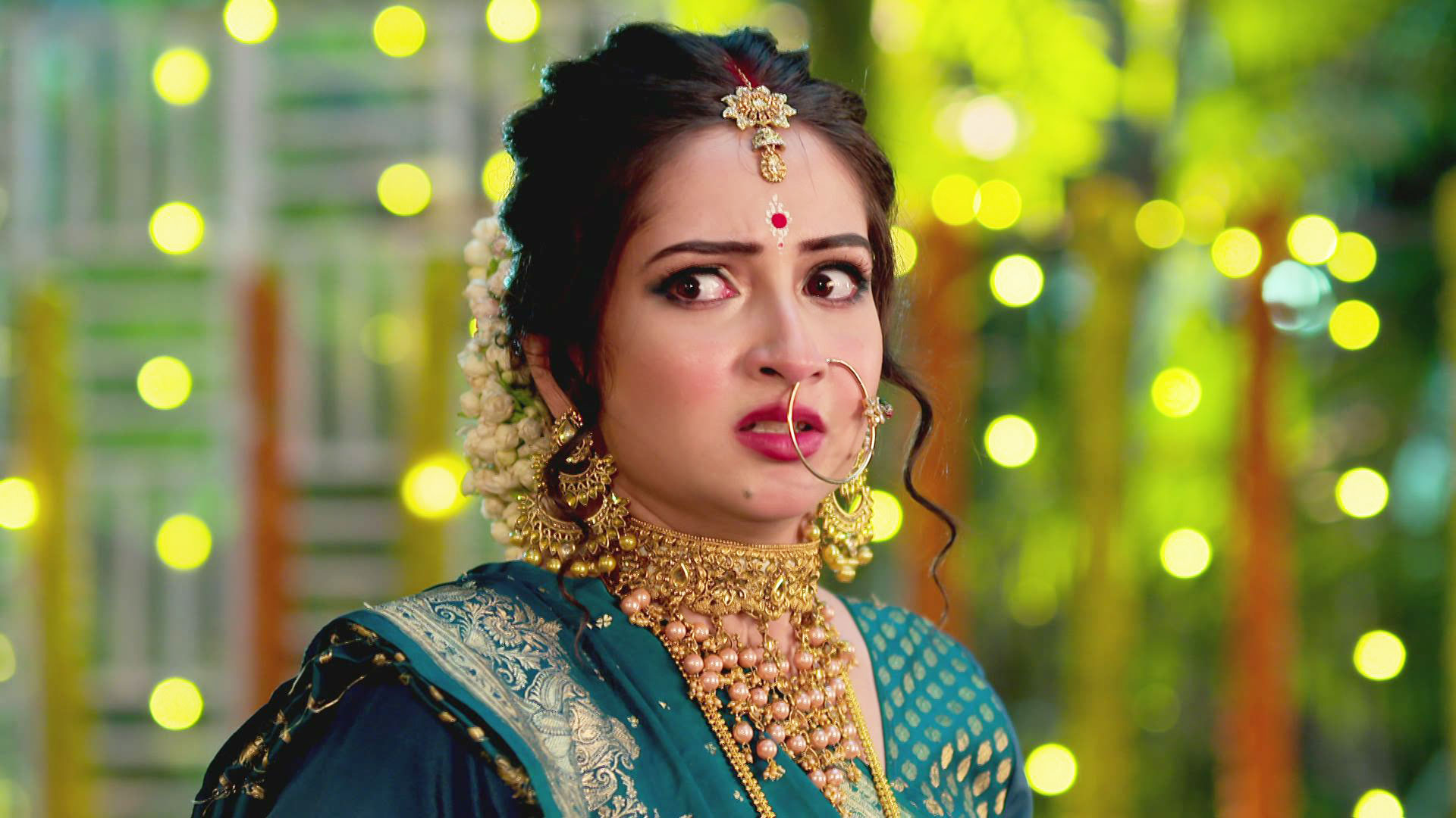 Watch Gaatchora S1 Episode 113 on JioHotstar