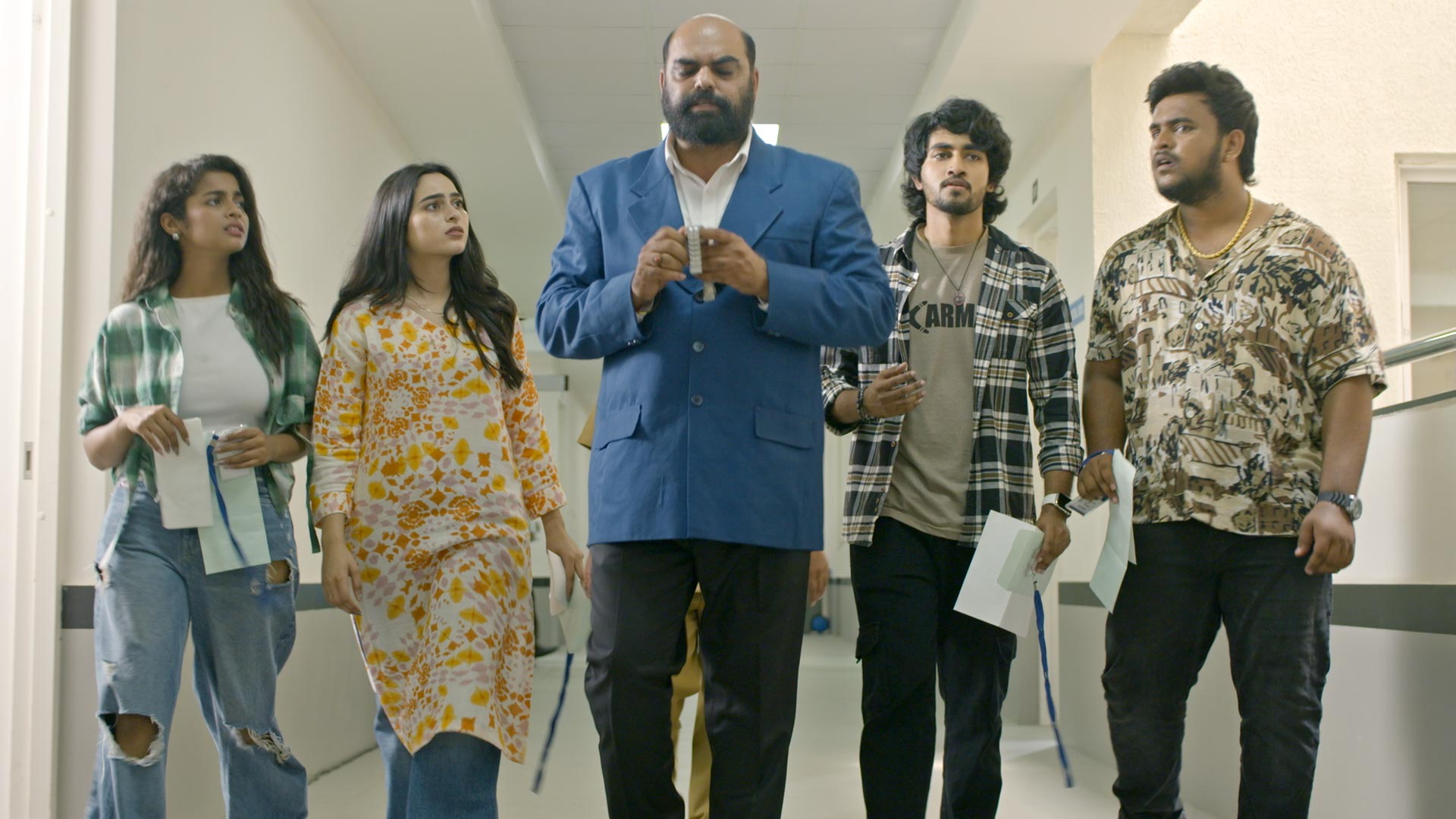 Watch Batchmates S1 Episode 5 on JioHotstar