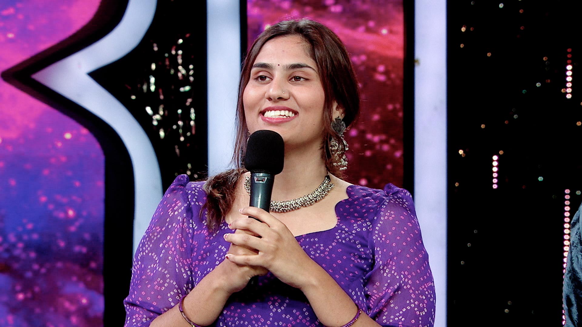 Divya Bids Farewell to Bharani - JioHotstar