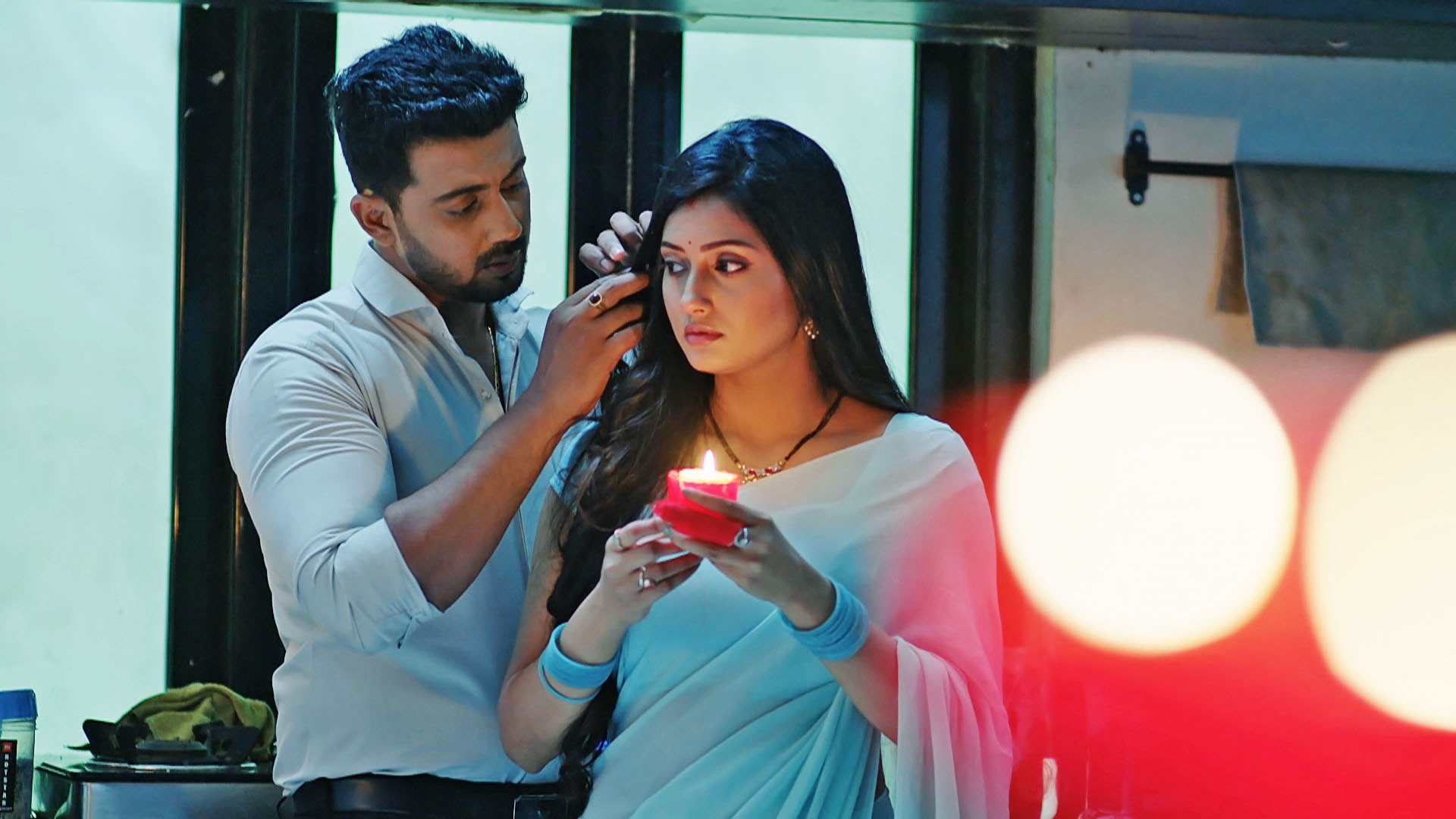 Watch Ennenno Janmala Bandham S1 Episode 210 on JioHotstar