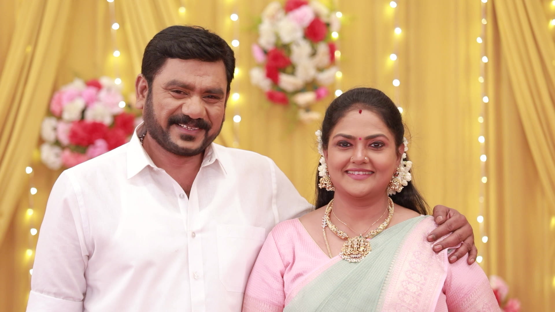 Pandian's Happy Moment with Gomathi