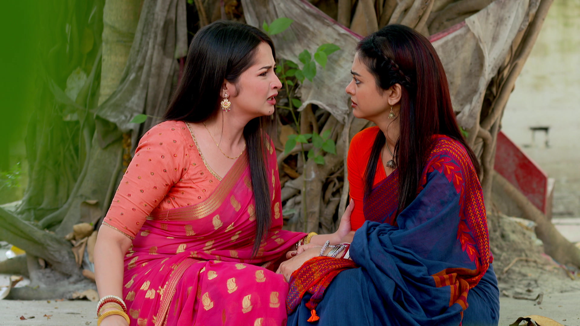 Watch Gaatchora S1 Episode 475 on JioHotstar