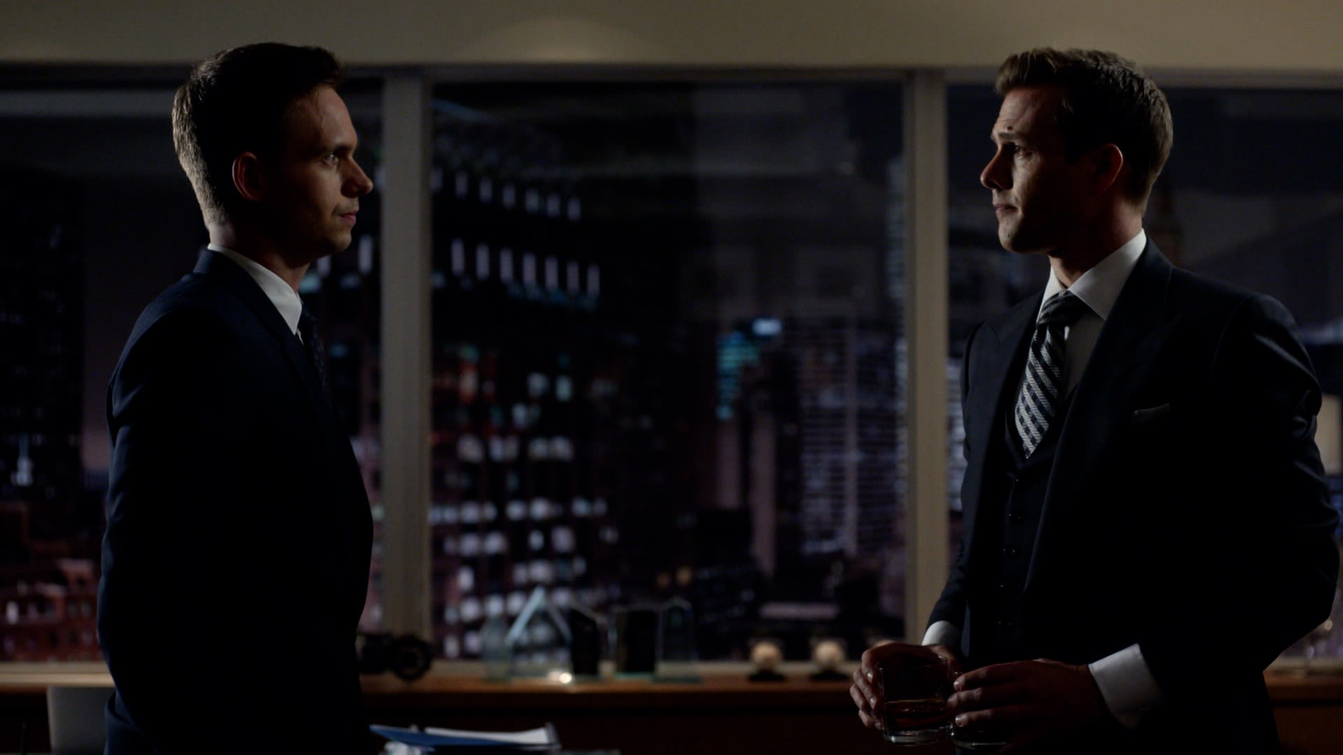 Watch Suits S3 Episode 3 on JioHotstar