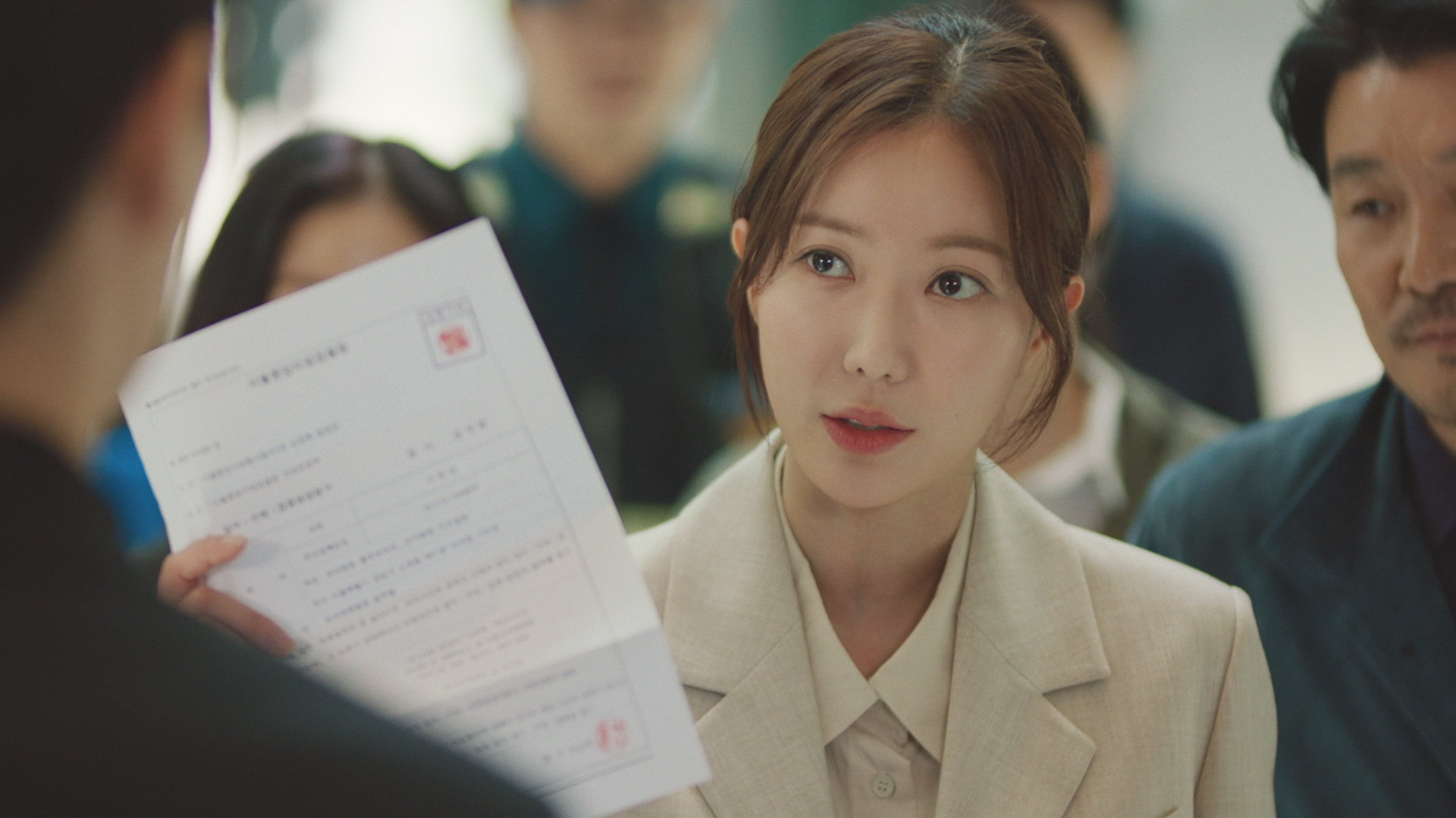 Watch New Episodes of doctorlawyer only on Watcho