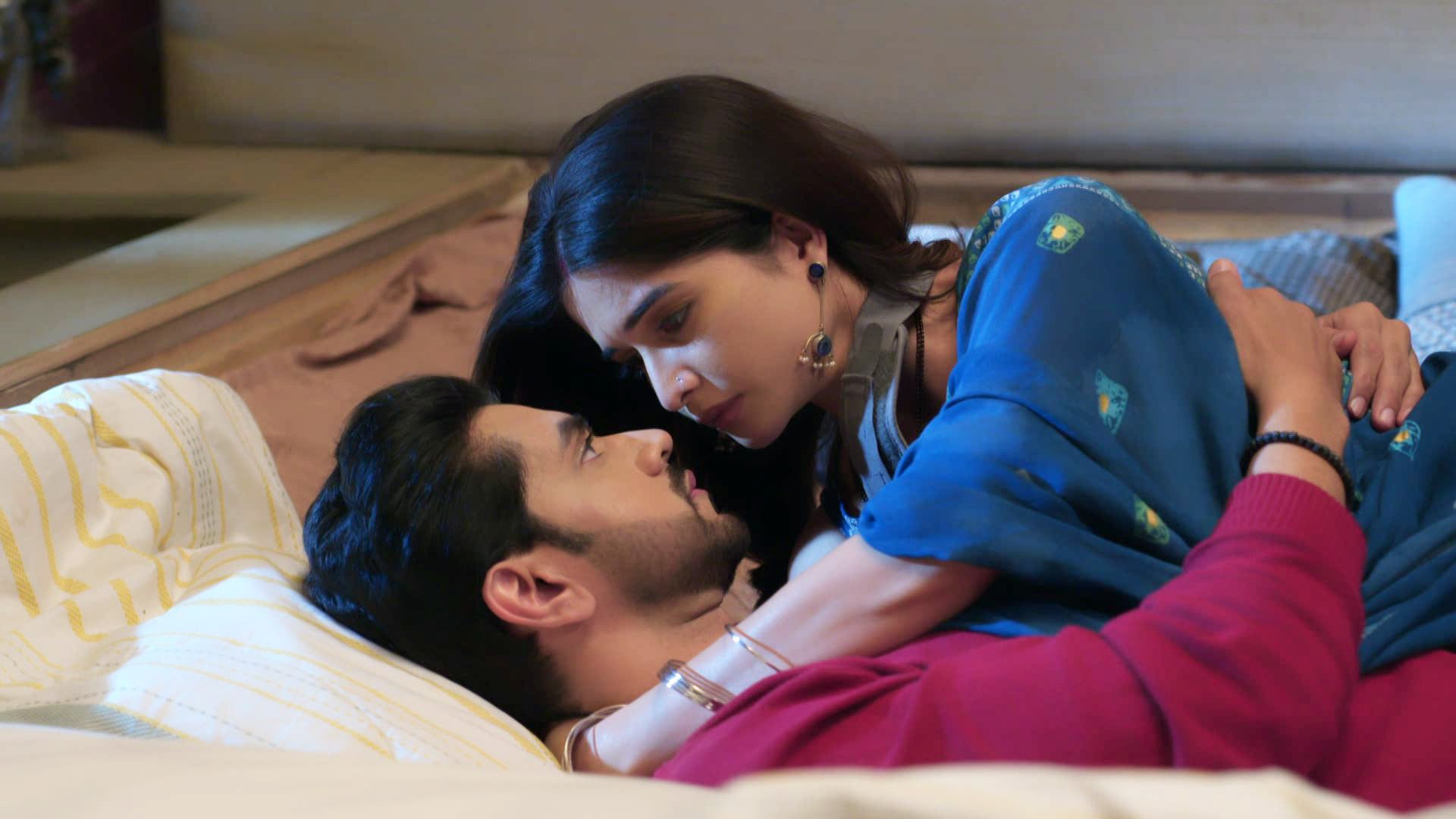 Stream ghum-hai-kisikey-pyaar-meiin Online | Watcho